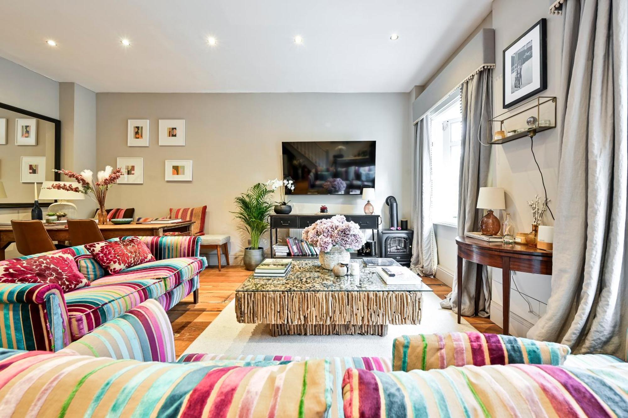 Magnificent 2 Bed Hyde Park Mews House Appartement Londres